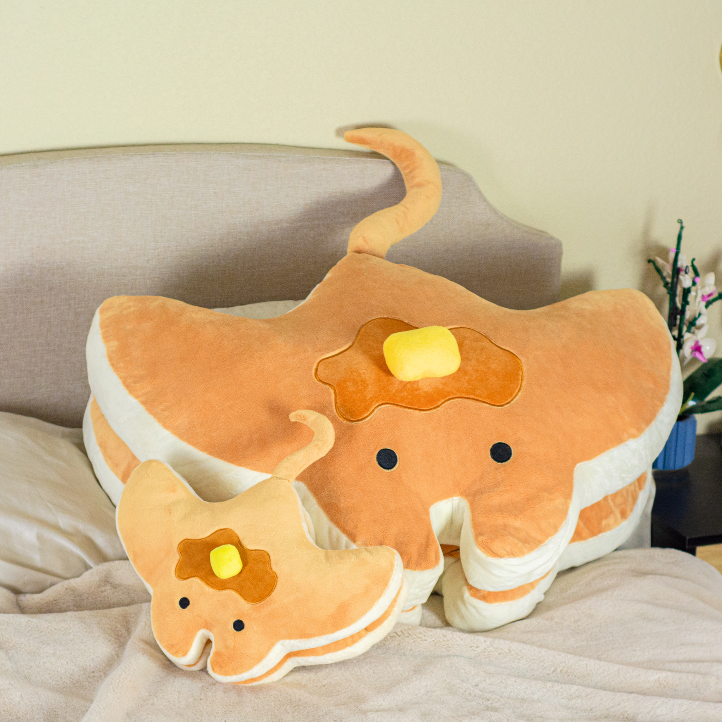 Giant Stacks the Pancake Manta Ray Plush 180tide